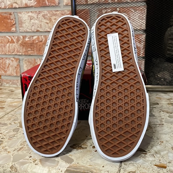 Vans Sk8 Hi Terror The Shining House of Terror - Picture 9 of 13